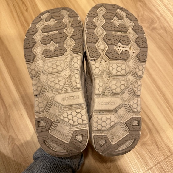 Hoka Clifton L Suede Sneakers, women’s size 8.5, color: shifting sand/dune - Picture 9 of 10